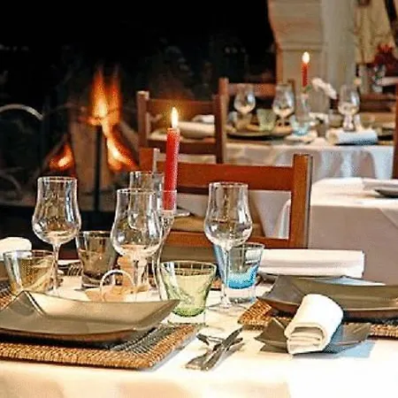 Du Lion D'or Hotel Beaumont-le-Roger